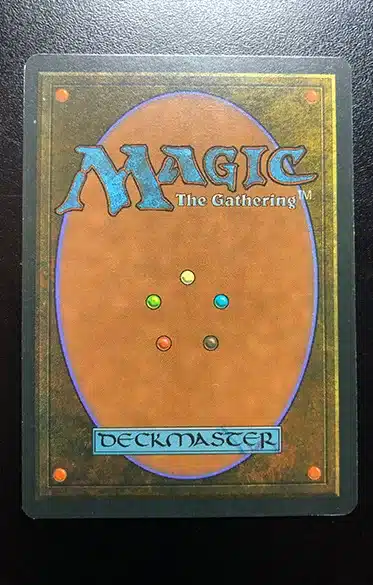 How-to-graded-Magic-the-Gathering---Centering-on-Back